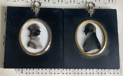 a pair of silhouettes by william hamlet the elder - CATEGORY: ANTIQUE MISCELLANEOUS - DATED REGENCY