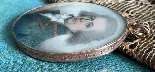 JOHN BARRY MINIATURE PORTRAIT OF A GENTLEMAN - ADDITIONAL PHOTO 1