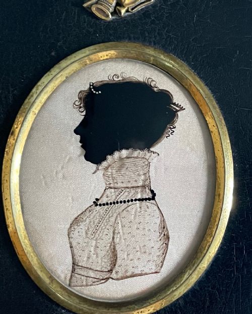 RARE FAMILY GROUP OF SILHOUETTES ON GLASS BY HUTCHINS - ADDITIONAL PHOTO 7
