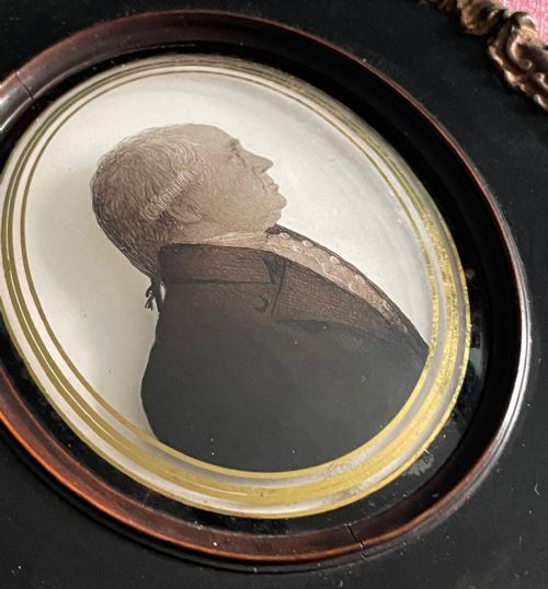 FINE SILHOUETTE OF A GENT ON GLASS BY LEA OF PORTSMOUTH - ADDITIONAL PHOTO 2