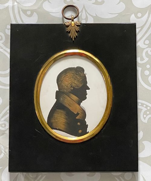 CHARACTER PAIR OF GILDED SILHOUETTES ON PLASTER - ADDITIONAL PHOTO 1