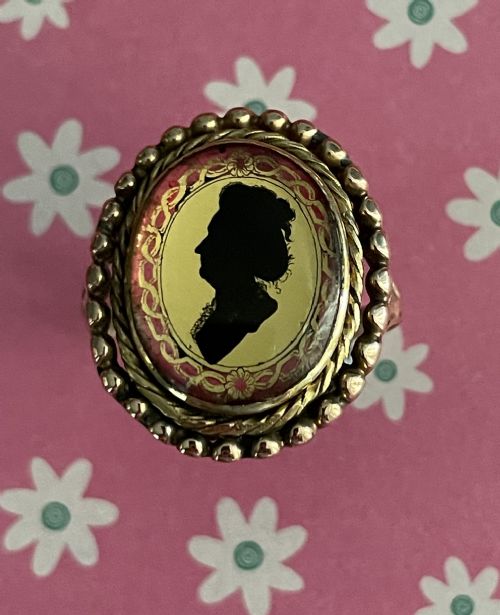 RARE GEORGIAN VERRE EGLOMISE SILHOUETTE RING - ADDITIONAL PHOTO 1