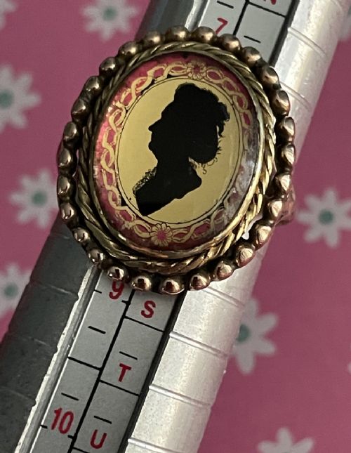 RARE GEORGIAN VERRE EGLOMISE SILHOUETTE RING - ADDITIONAL PHOTO 6