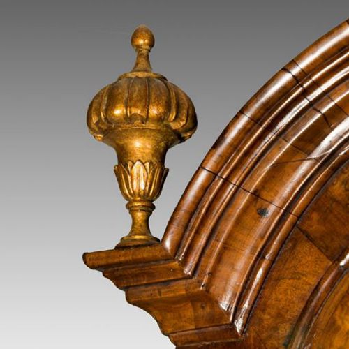 A SUPERB WILLIAM MARY PERIOD WALNUT BUREAU BOOKCASE - ADDITIONAL PHOTO 6