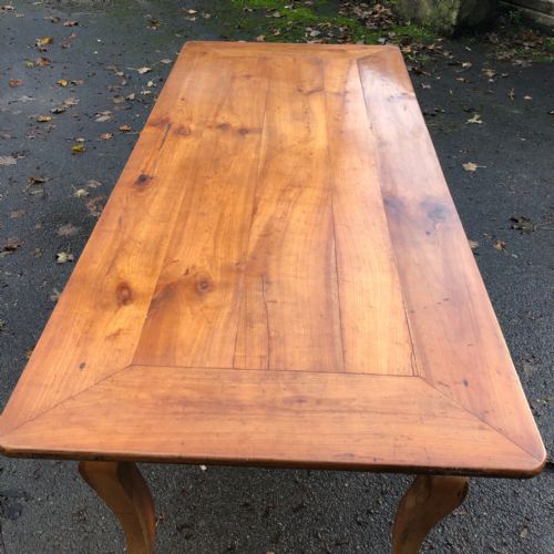 A 19TH CENTURY FRENCH CHERRYWOOD FARMHOUSE TABLE - ADDITIONAL PHOTO 2
