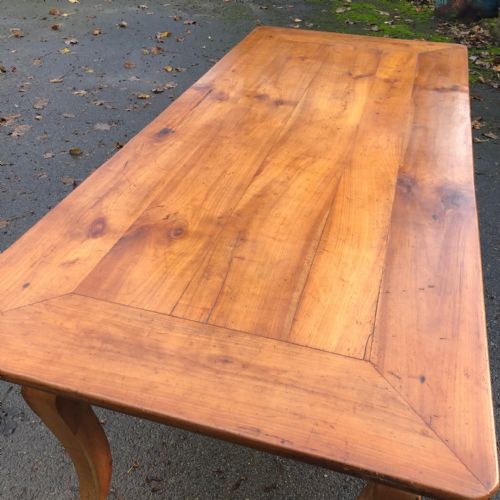 A 19TH CENTURY FRENCH CHERRYWOOD FARMHOUSE TABLE - ADDITIONAL PHOTO 4