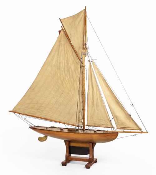 An Edwardian Period Large Pond Yacht