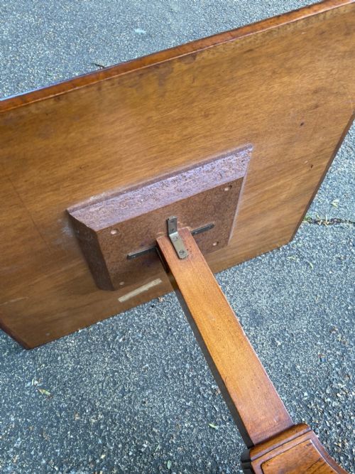 AN EARLY 20TH CENTURY PARQUETRY LOW OCCASIONAL TABLE - ADDITIONAL PHOTO 1