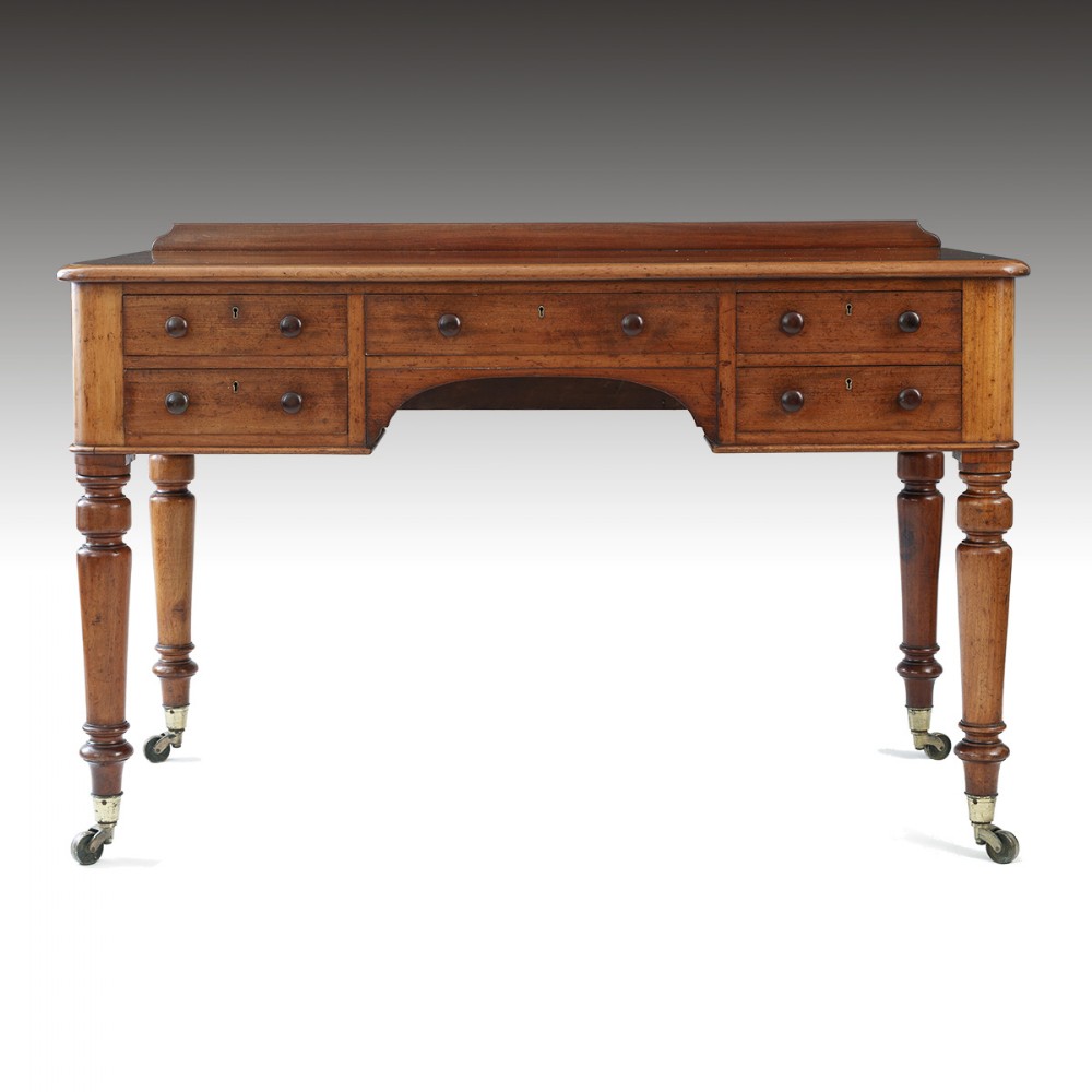 A William IV Mahogany Country House Dressing Table