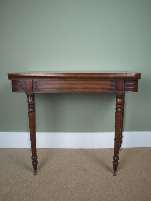 Highly Attractive Good Quality George III Tea Table