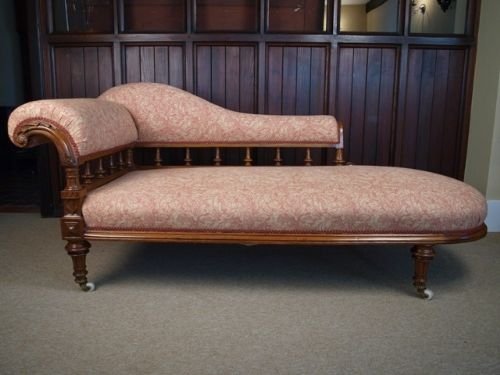 Victorian Walnut Chaise Longue