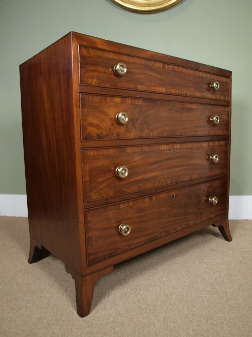 A Small Georgian Caddy Top Chest of Drawers
