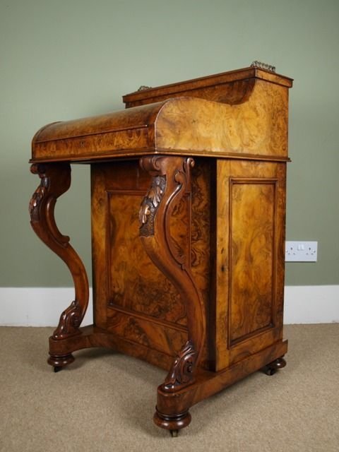 Victorian Burr Walnut Pop Up Davenport