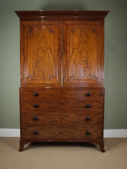 Goerigian Mahogany Linen Press