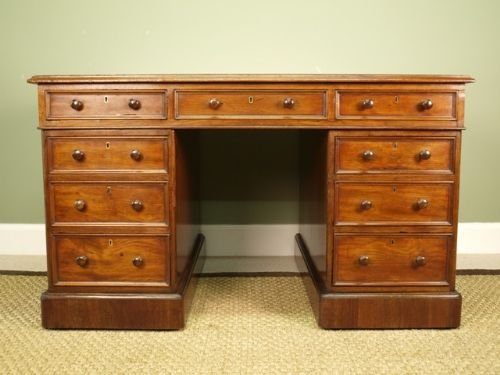 Victorian Mahogany Pedestal Desk