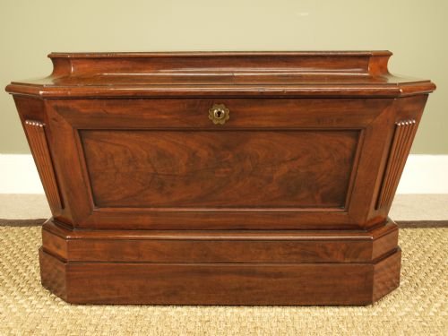 Georgian Mahogany Cellaret