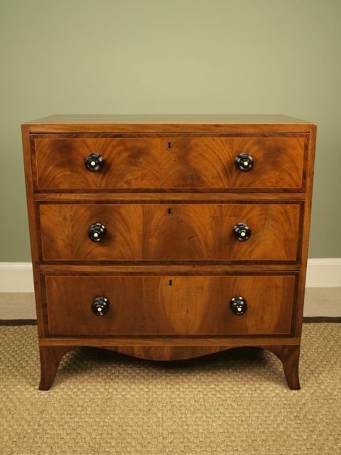 Small Georgian Mahogany Caddy Top Chest of Drawers
