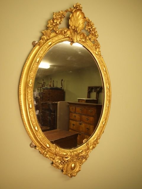 Victorian Oval Giltwood Mirror