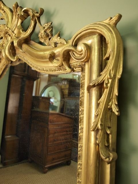 fig 1. An Impressive Victorian Giltwood Mirror