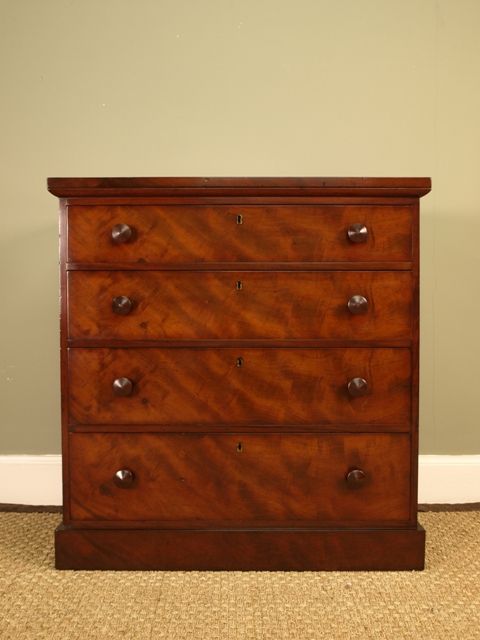 A Small Proportioned Victorian Mahogany Chest of Drawers.