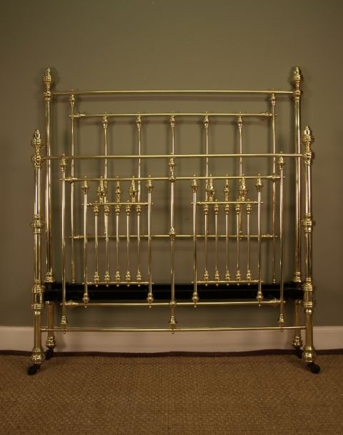 Victorian Brass Double Bed (4ft6)