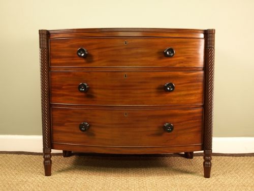 Small George IV Mahogany Bow Front Chest of Drawers