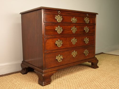 18th Century Mahogany Bachelors Chest