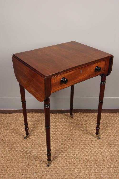fig 1. A Small Georgian Mahogany Pembroke Side Table