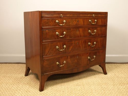 Georgian Mahogany Bachelors Chest