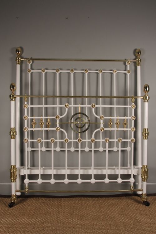 Victorian Brass & Iron Double Bed (4ft6)