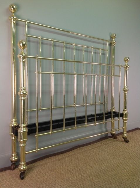 fig 1. Classic Victorian Brass 5ft (King-size) Bed
