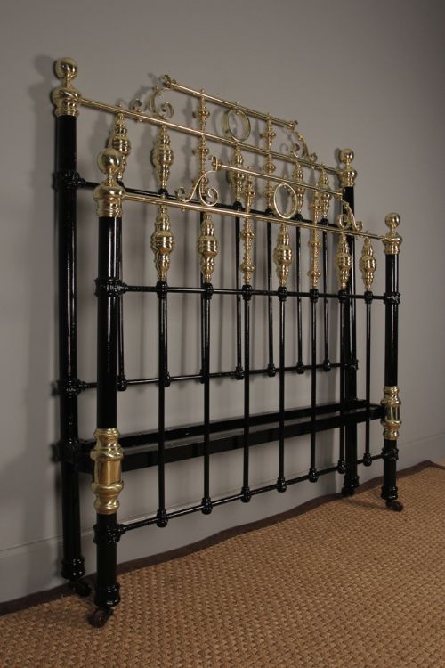 fig 1. A Pretty Victorian Double Brass & Iron Bed (4ft6)