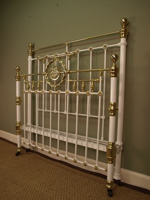 fig 1. A Victorian Painted Iron & Brass Bed 4ft6 (double)