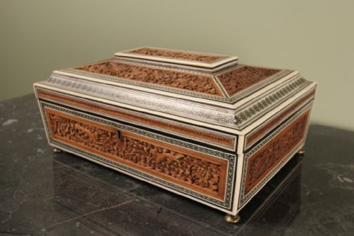 A Stunning Vizagapatam, Sandalwood & Sadeli Box