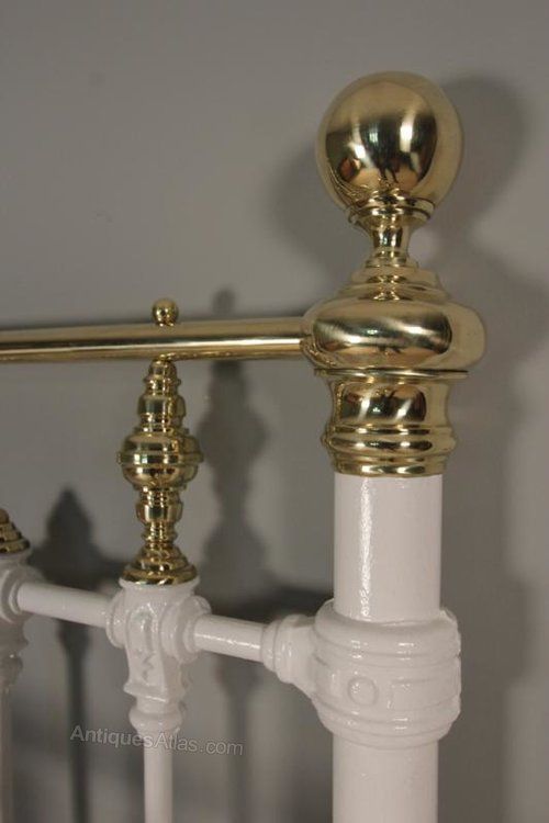 fig 1. Classic Victorian Brass & Iron Double (4ft6) Bed