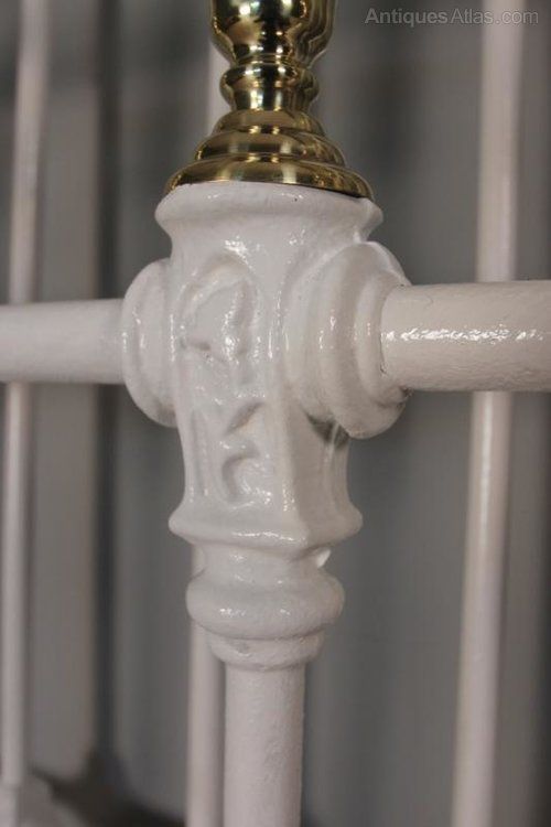 fig 2. Classic Victorian Brass & Iron Double (4ft6) Bed