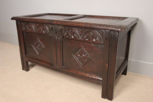 17th C. Small Oak Coffer