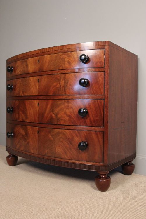 Small George IV Mahogany Bowfront Chest of Drawers