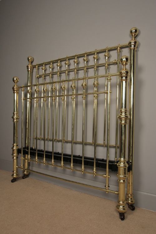 fig 2. Fine Quality Brass 4ft6 Bed (Double)