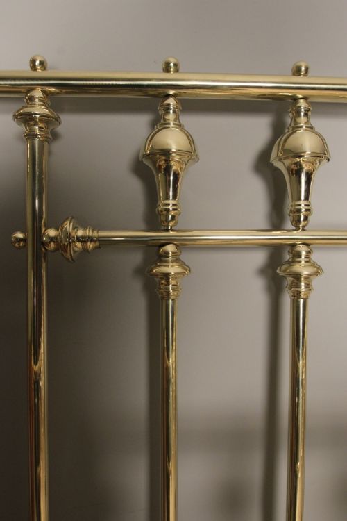 fig 3. Fine Quality Brass 4ft6 Bed (Double)
