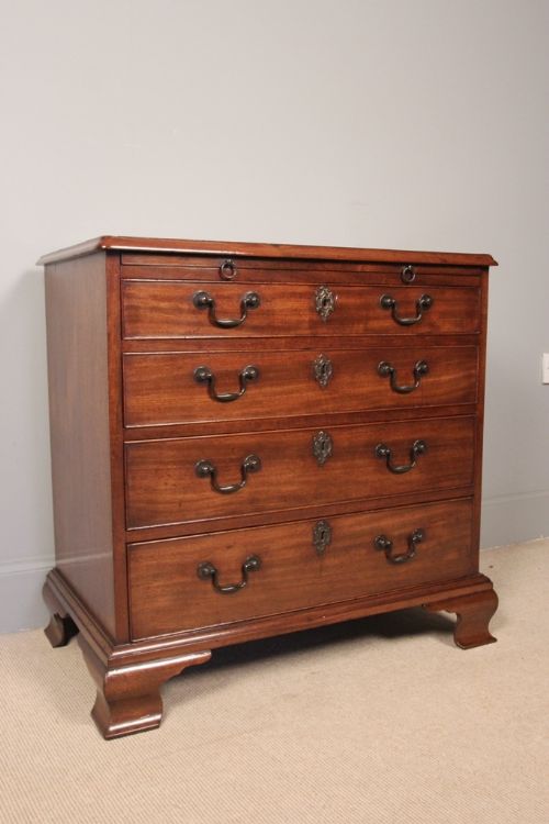 Very Small Georgian Mahogany Bachelors Chest