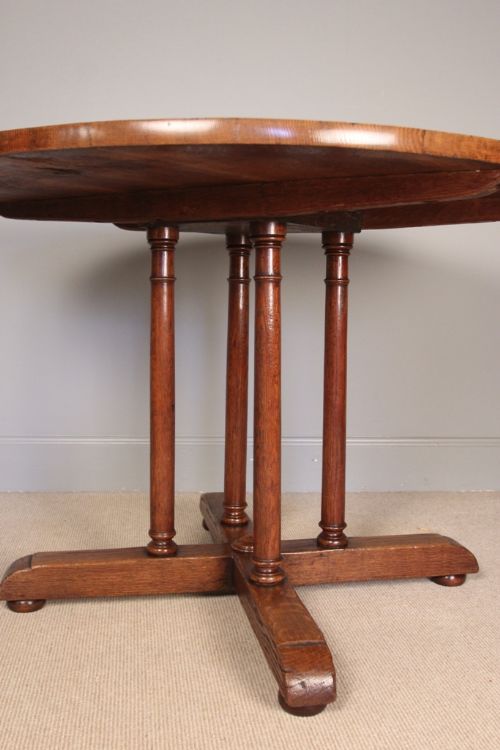 19th C Oak Round Dining / Centre Table