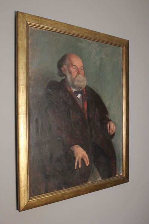 fig 1. Large Gentleman Portrait, Oil on Canvas Painting
