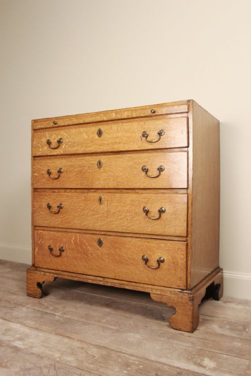 Georgian Caddy Top Oak Bachelors Chest of Drawers