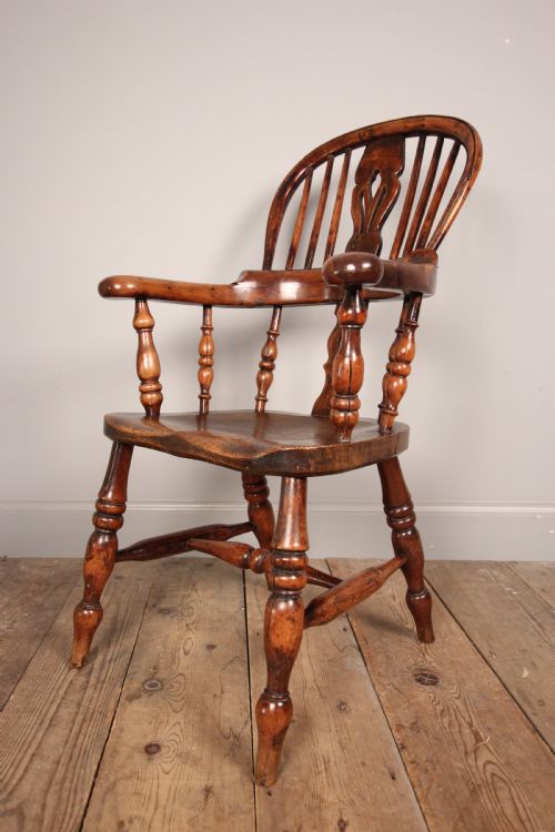 Rare Yew Broad Arm Childs Windsor Chair