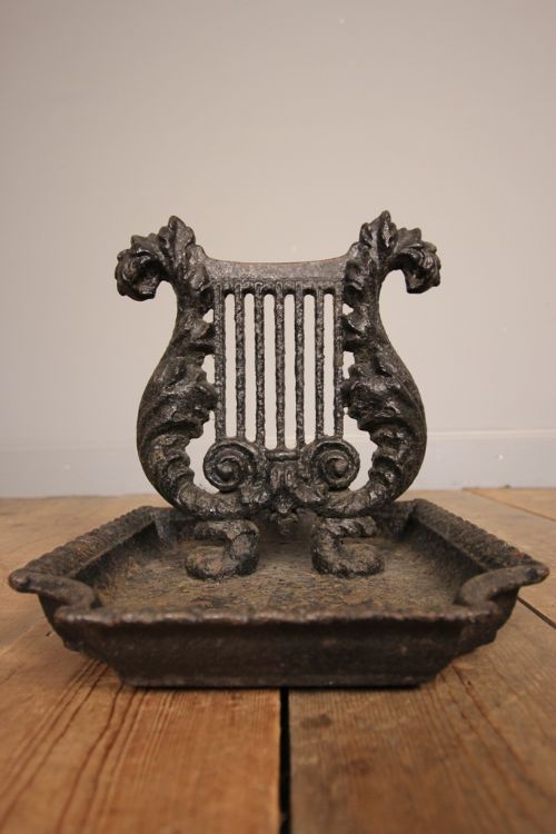 Large Regency Cast Iron Boot Scrape
