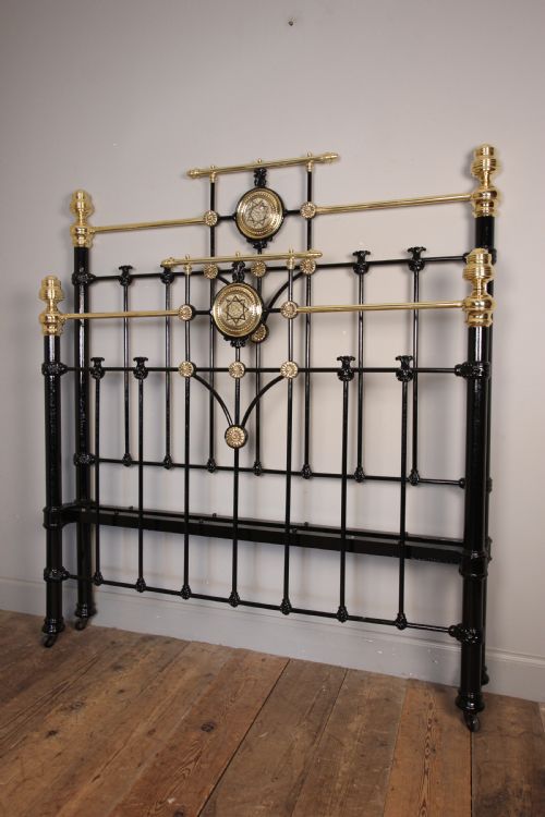 Victorian Brass & Iron Double (4 Ft 6") Bed