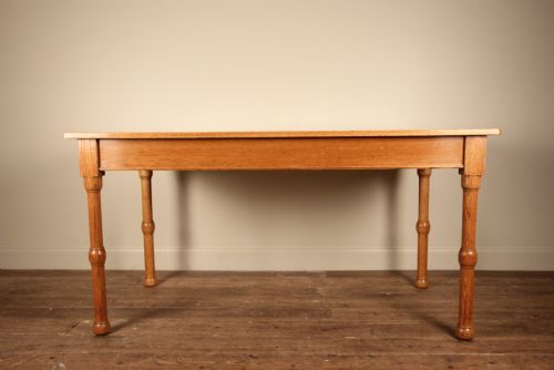 Arts & Crafts Oak Dining Table