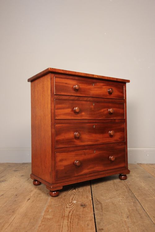 Super Quality 19th C Mahogany Apprentice Chest of Drawers