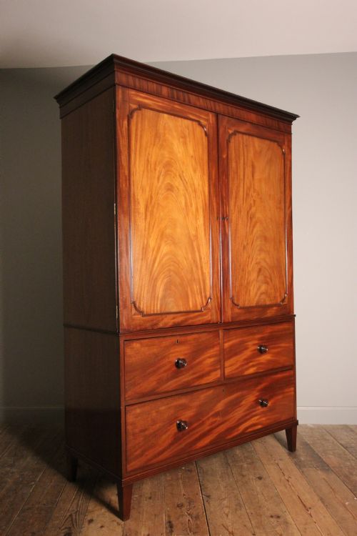 fig 1. High Quality Georgian Linen Press